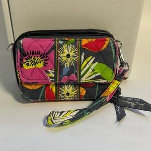 Vera Bradley Floral Wristlet Wallet Quilted Zip Around Clutch w/ Strap EUC